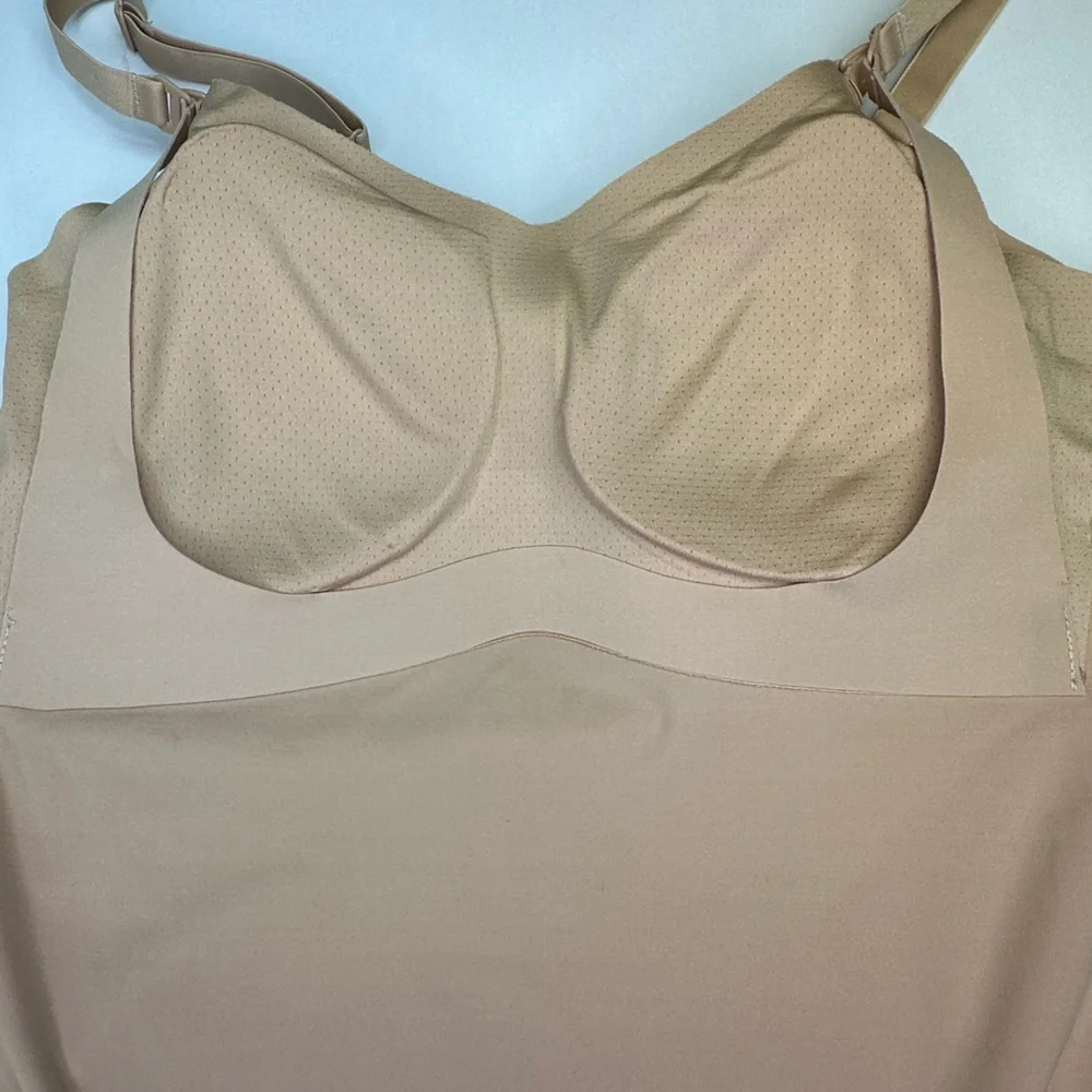 Knix Nude Nursing Tank, Size Medium - Picture 9 of 11